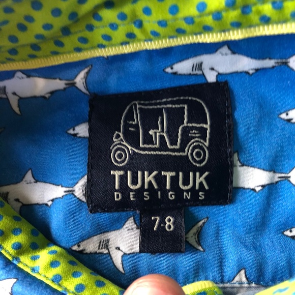 TukTuk Mako Sharks in Blue Short Sleeve Button Down Shirt - Picture 6 of 7